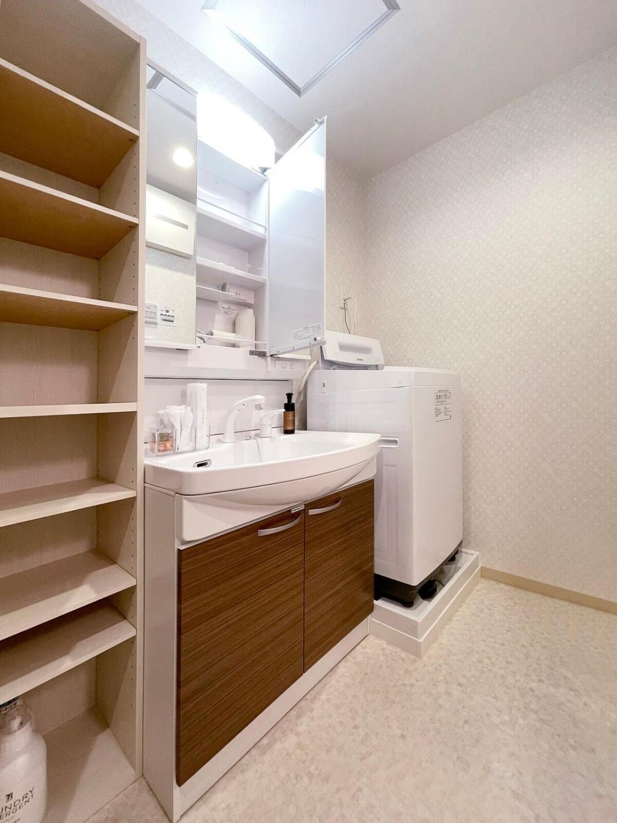 Appartamento Casaen - 1Br With Balcony Near Hondori Shopping Arcade, 6Ppl Hiroshima Esterno foto